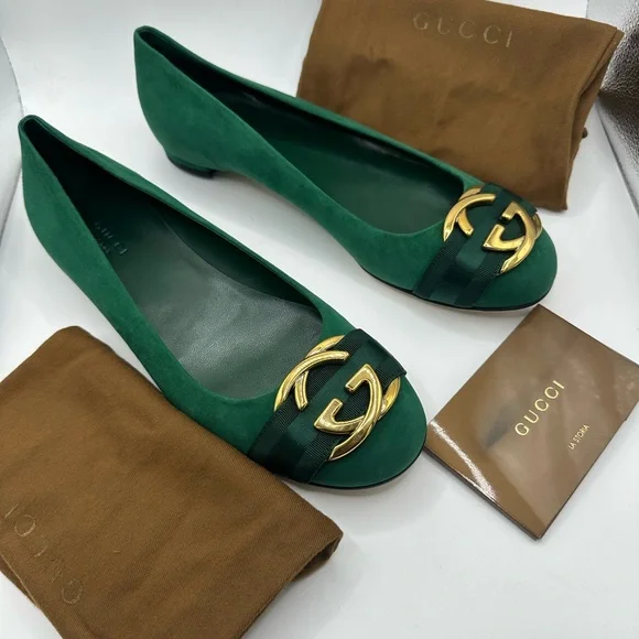 NEW Gucci Emerald Green Flats with Gold Detail WITH BOX AND DUSTBAGS - Picture 2 of 11